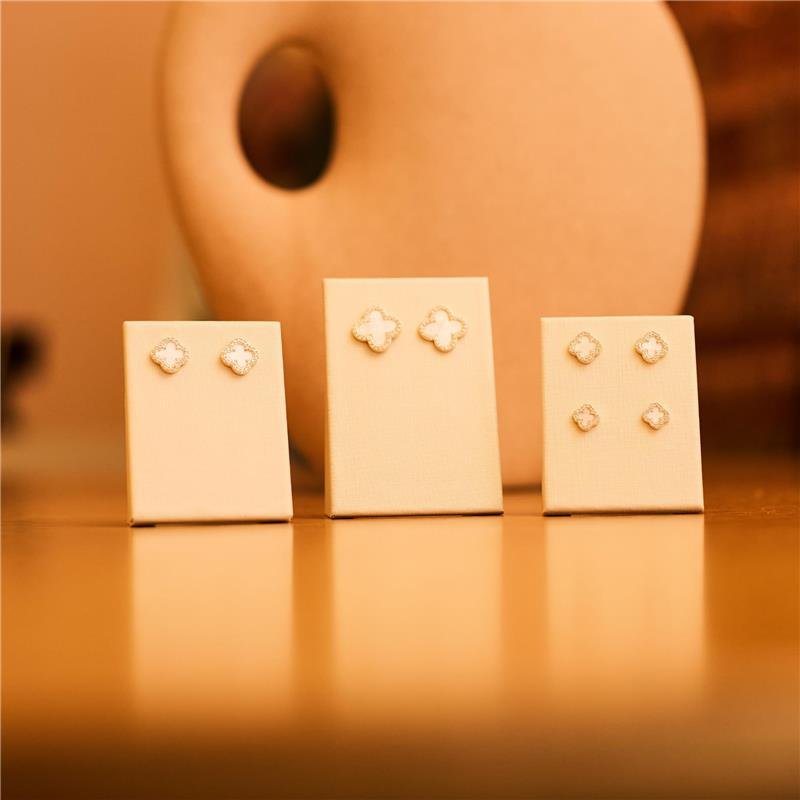 BRINCO ANITA KIT DUPLA BRINCO TREVO MADREPÉROLA BORDA CRAVEJADA BANHADO A OURO 18K