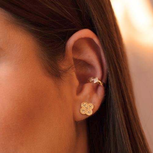 BRINCO TREVO CRAVEJADO ZIRCÔNIA BANHADO A OURO 18K
