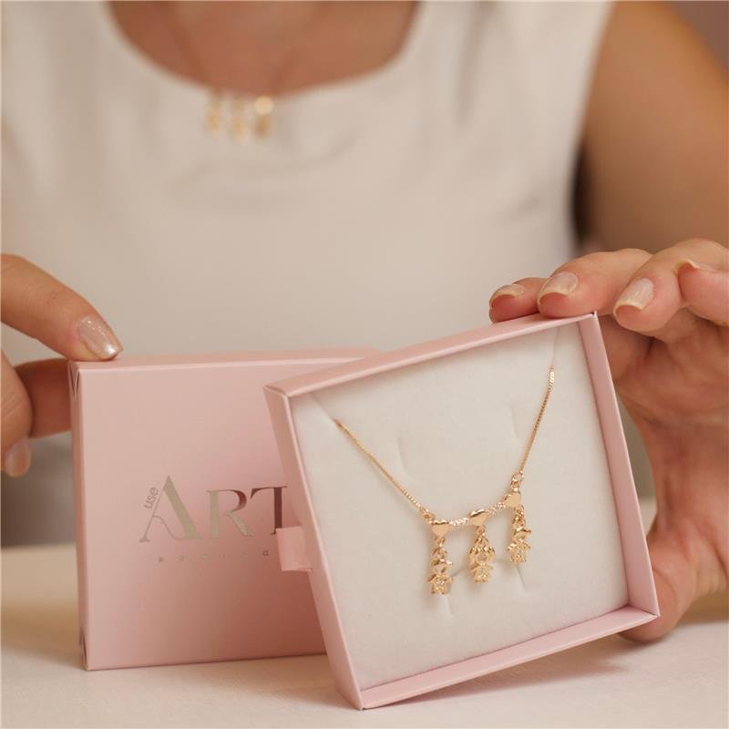 COLAR TRÊS FILHOS PINGENTE PERSONALIZADO BANHADO A OURO 18K