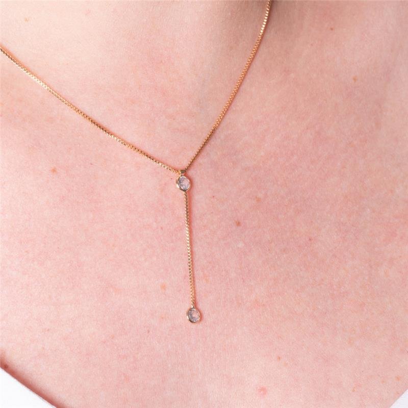 COLAR GRAVATA COM PONTO DE ZIRCÔNIA BANHADO A OURO 18K