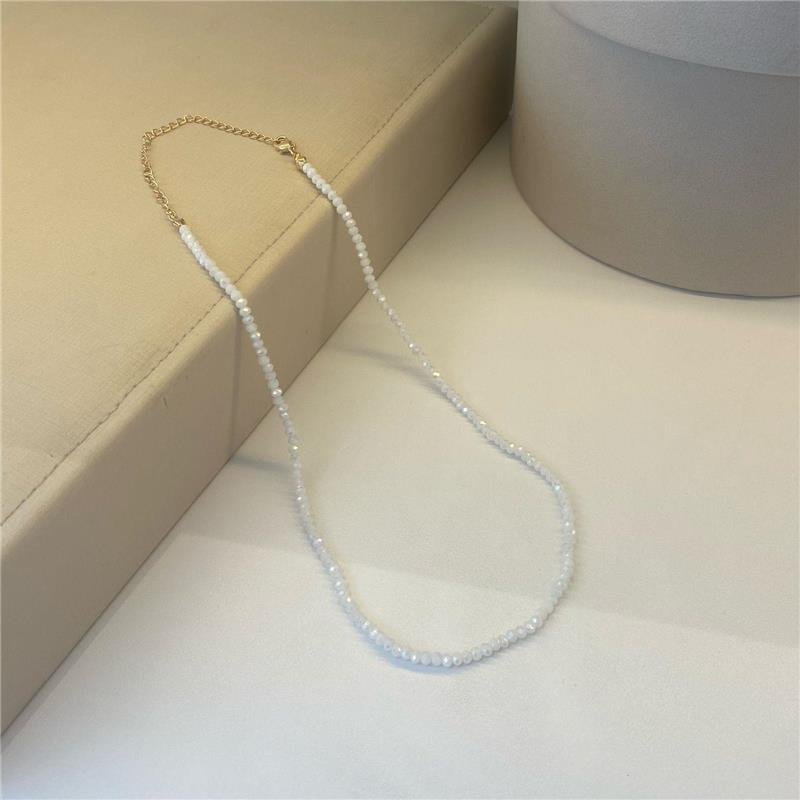 COLAR CRISTAIS BRANCO