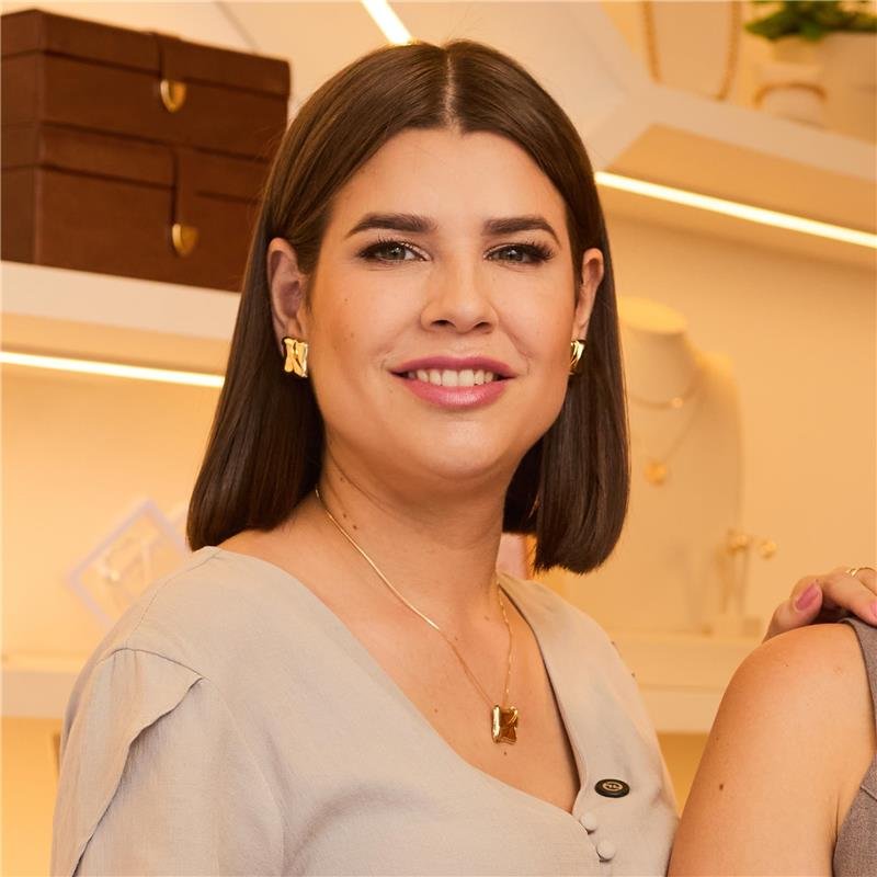 COLAR QUADRADO COM DETALHE ONDA AMANDA BANHADO A OURO