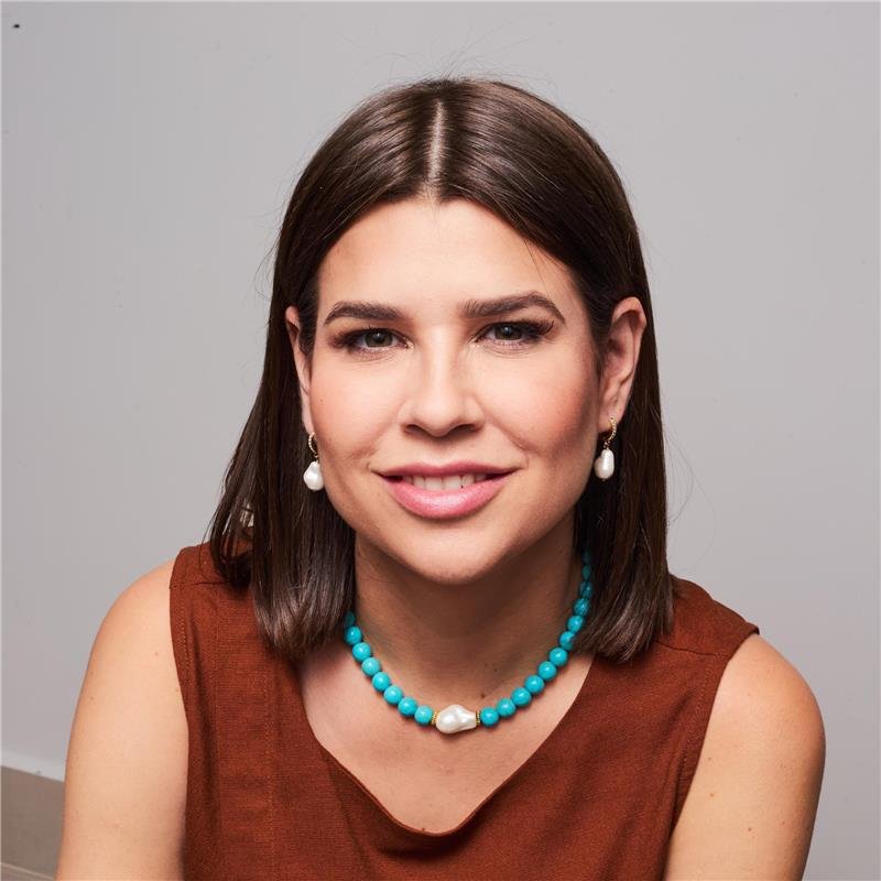 COLAR CASSIA PEDRA NATURAL AZUL TURQUESA COM PÉROLA BARROCA BANHADO A OURO 18K