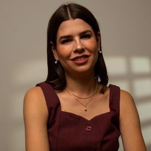 COLAR TEREZA PINGENTE PÉROLA DETALHE CRAVEJADO BANHADO A OURO 18K