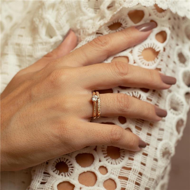 ANEL APARADOR MEIO CRAVEJADO ZIRCÔNIA BANHADO A OURO 18K