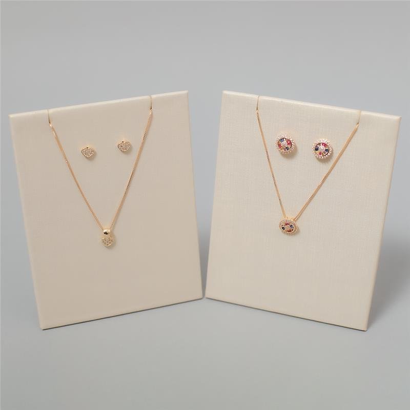 CONJ COLAR E BRINCOS CORAÇÃO CRAVEJADO BANHADO A OURO 18K