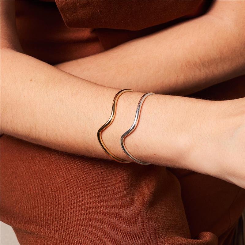 BRACELETE LUANA ONDA DE TUBO BANHADO A PRATA 