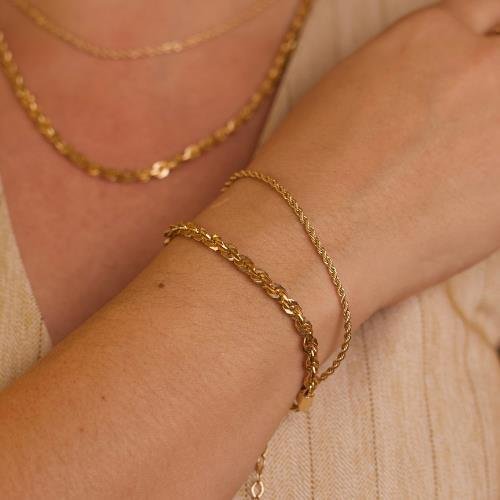 PULSEIRA COM DESIGN CORDÃO BAIANO 2MM BANHADO A OURO18K