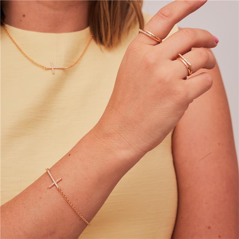 PULSEIRA IZA ELO PORTUGUES COM CRUZ CRAVEJADA BANHADO A OURO 18K