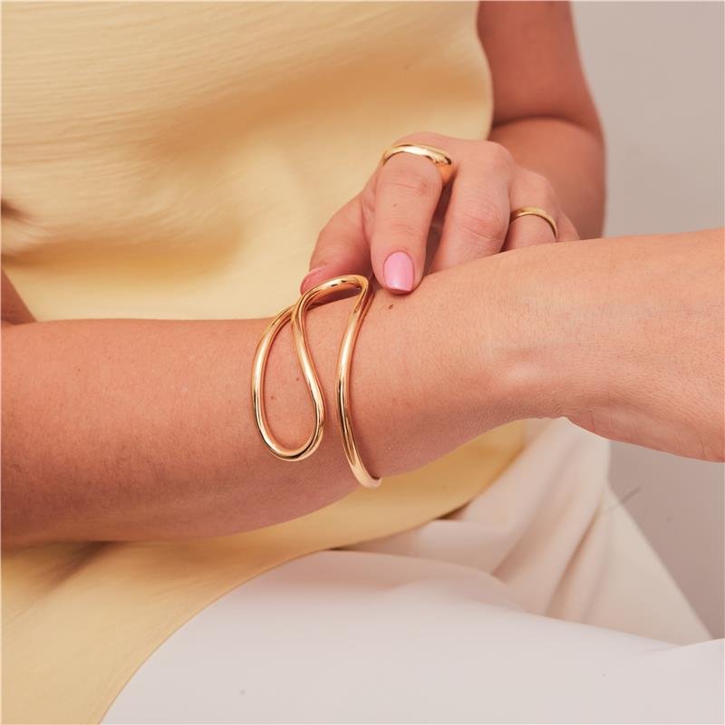 BRACELETE ALANA LISO COM CURVAS BANHADO A OURO 18K
