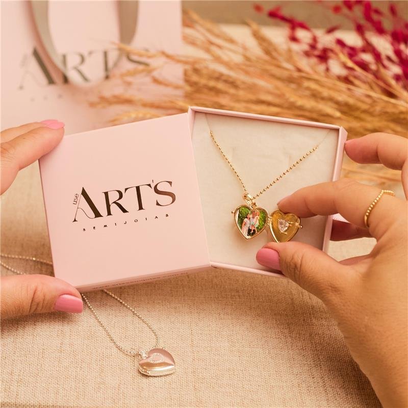 PINGENTE RELICÁRIO FORMATO CORAÇÃO COM ZIRCÔNIA COM FOTO BANHADO A OURO 18K 