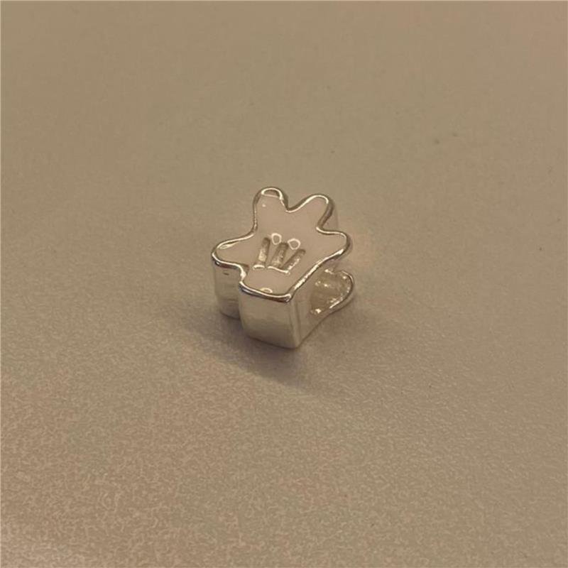 BERLOQUE DE PASSAR MÃO MICKEY COM RESINA BANHADO A PRATA