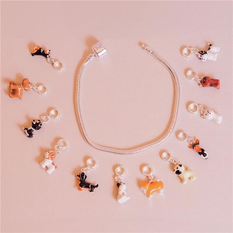 BERLOQUE PENDENTE BULL FRANCÊS COM RESINA BANHADO A PRATA